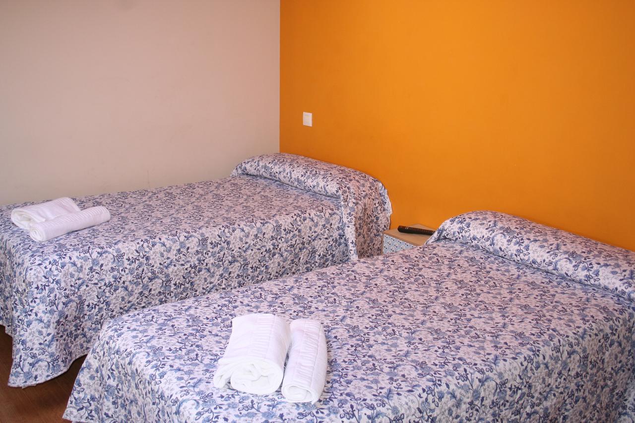 El Descanso Hontanas Exterior photo